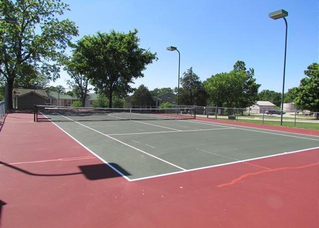 West Rockford Condo 140 Бренсън Екстериор снимка